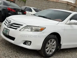 Toyota Camry 2010 White