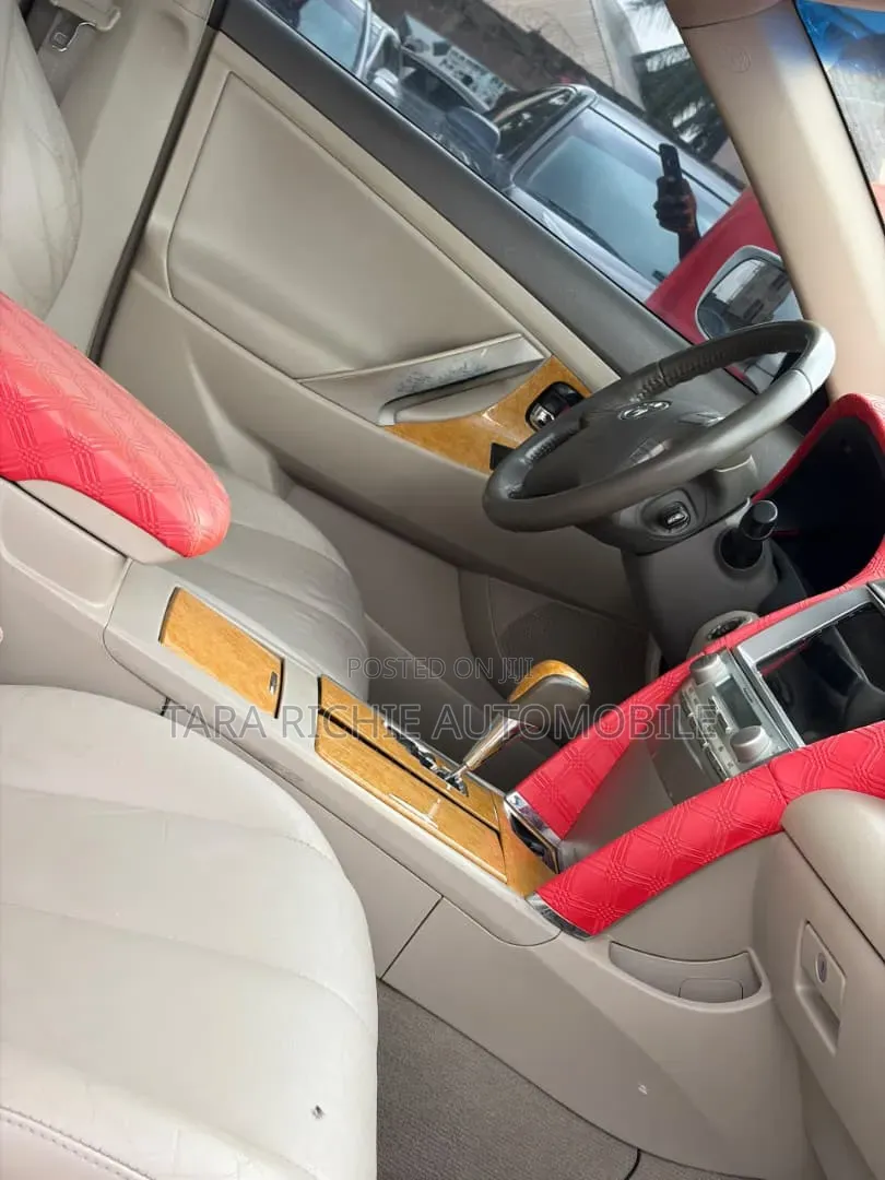 Toyota Camry 2010 White