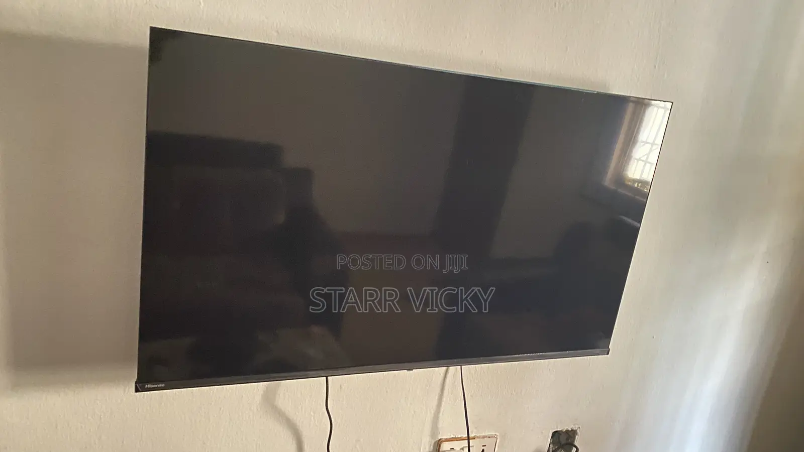 43” Hisense Smart TV