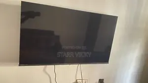 43” Hisense Smart TV