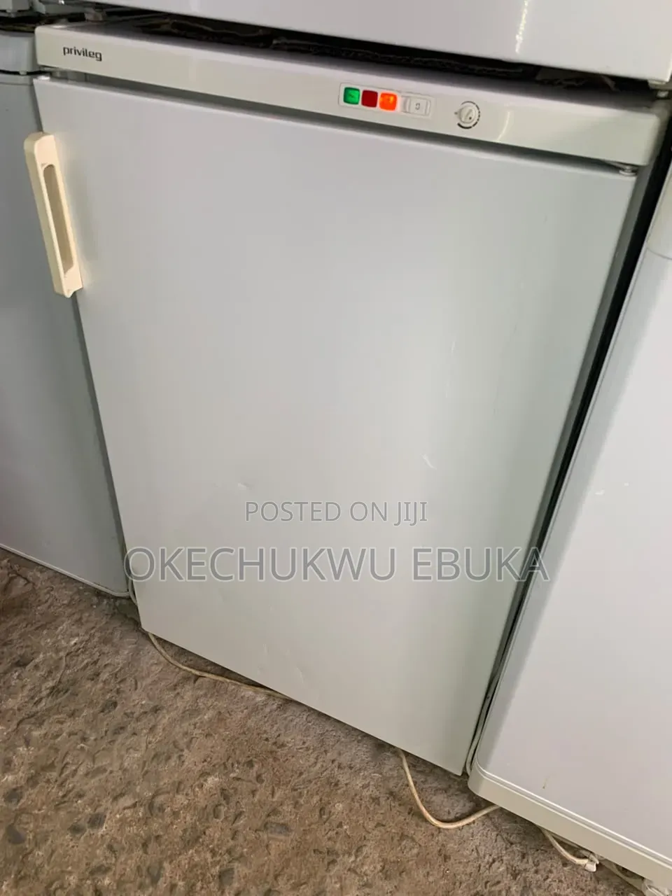 Uk Used 1/10 Table Top Refrigerator