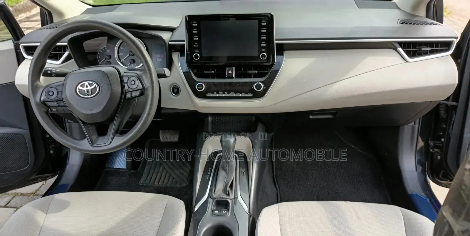 Toyota Corolla XLE 2020 Black