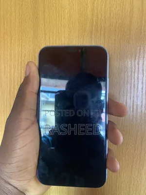 Apple iPhone 11 64 GB Red