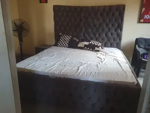 6x6 Bedframe and Foam, Also Comes With Ottoman