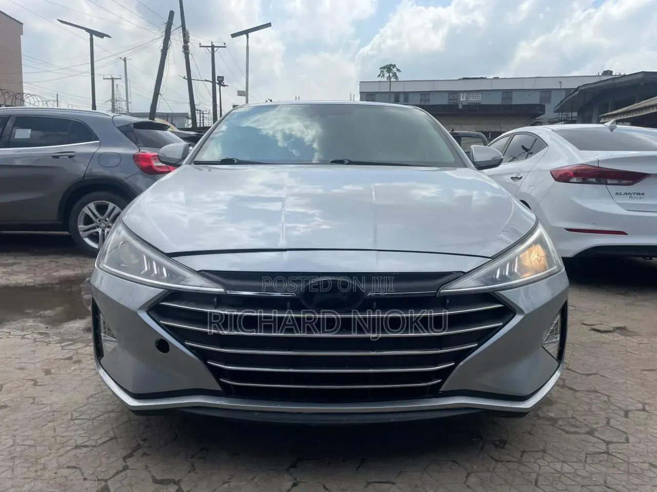 Hyundai Elantra Limited 2019 Silver