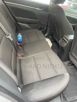 Hyundai Elantra Limited 2019 Silver