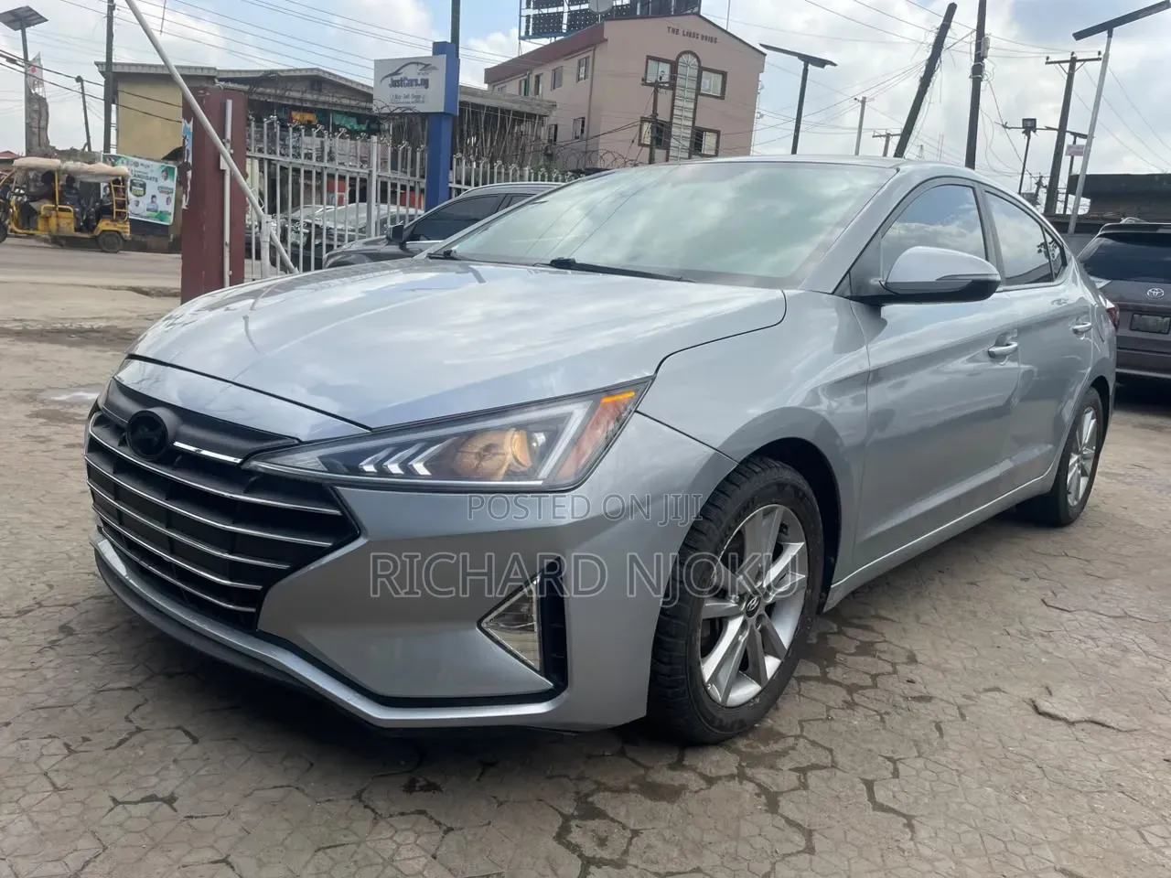 Hyundai Elantra Limited 2019 Silver