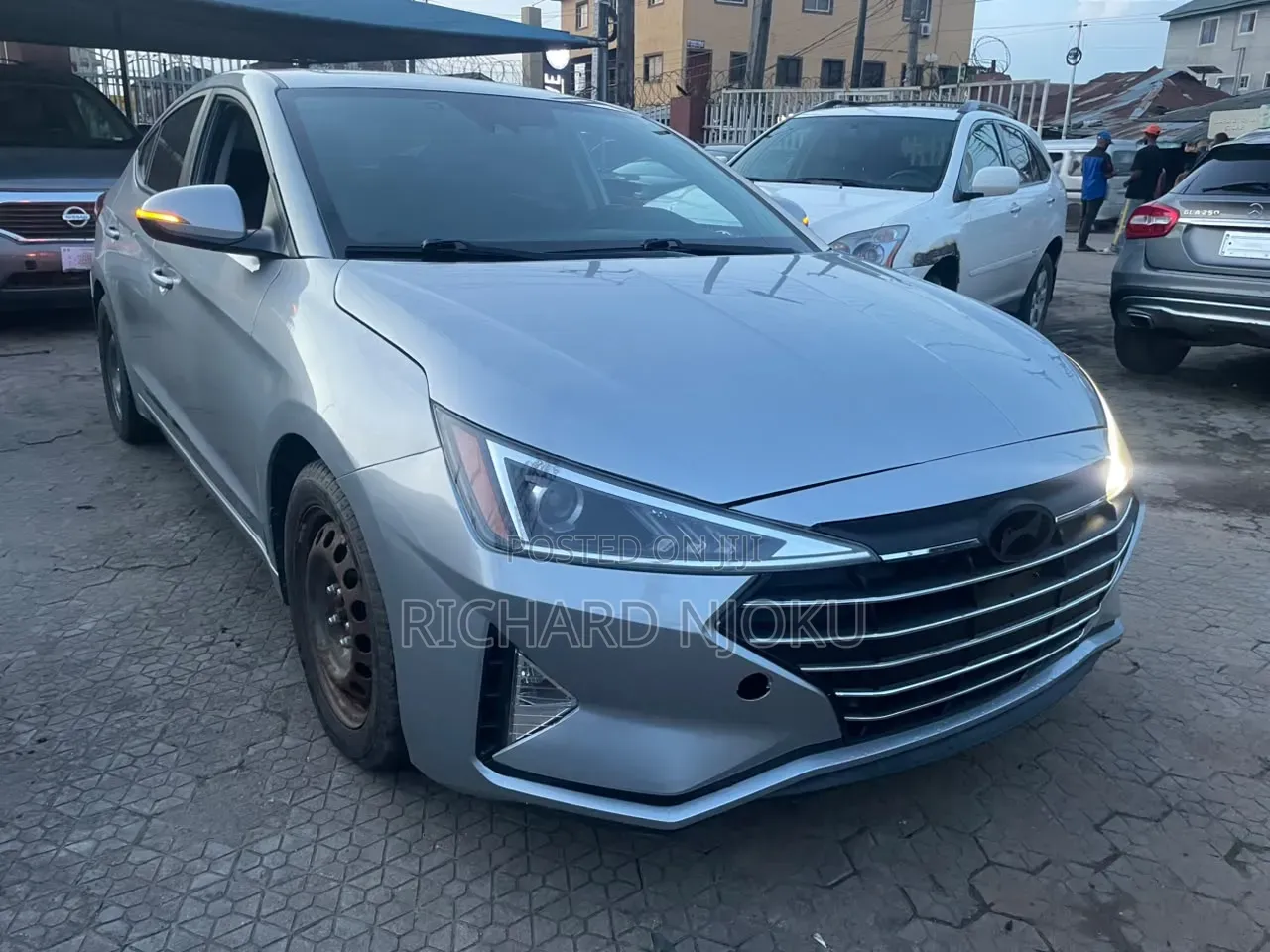 Hyundai Elantra Limited 2019 Silver