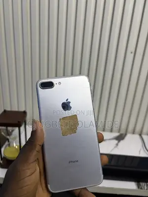 Apple iPhone 7 Plus 32 GB Silver