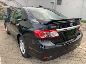 Toyota Corolla L 4dr Sedan (1.8L 4cyl 5M) 2012 Black