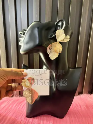Owanbe Earring