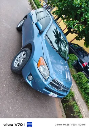 Toyota RAV4 2.5 4x4 2011 Blue