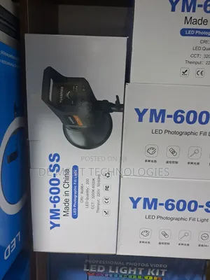 YUANMAN YM-600-SS LED Photographic Fill Light
