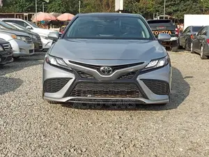 Toyota Camry 2022 Silver
