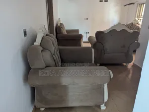 Brown Royal Chair Set