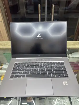 Laptop HP Zbook Studio G7 32GB Intel Core i7 SSD 512GB