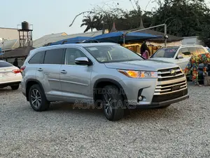 Toyota Highlander 2018 Gray