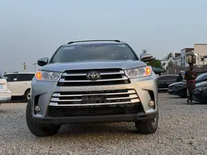 Toyota Highlander 2018 Gray