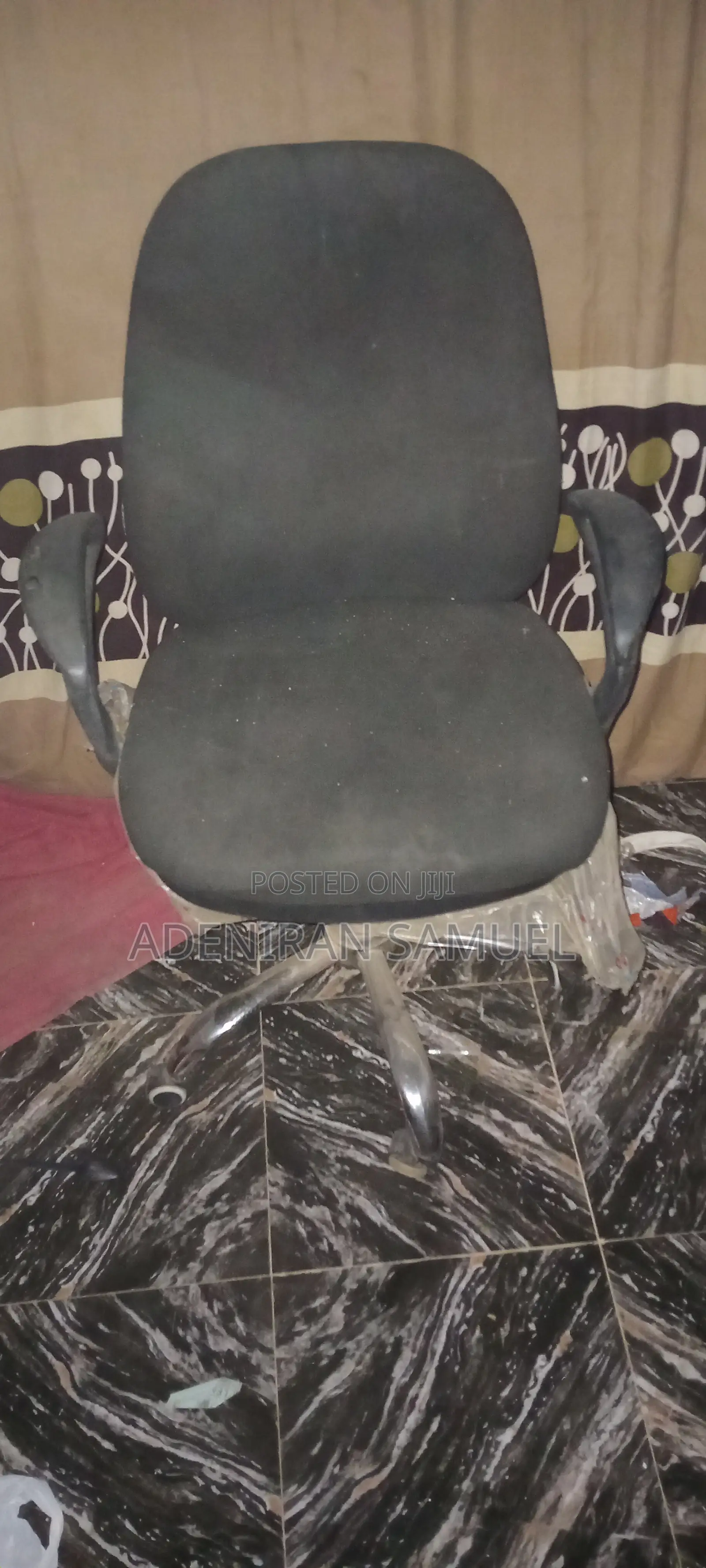 Dining Chairs/ Wardrobe/ Office Chair