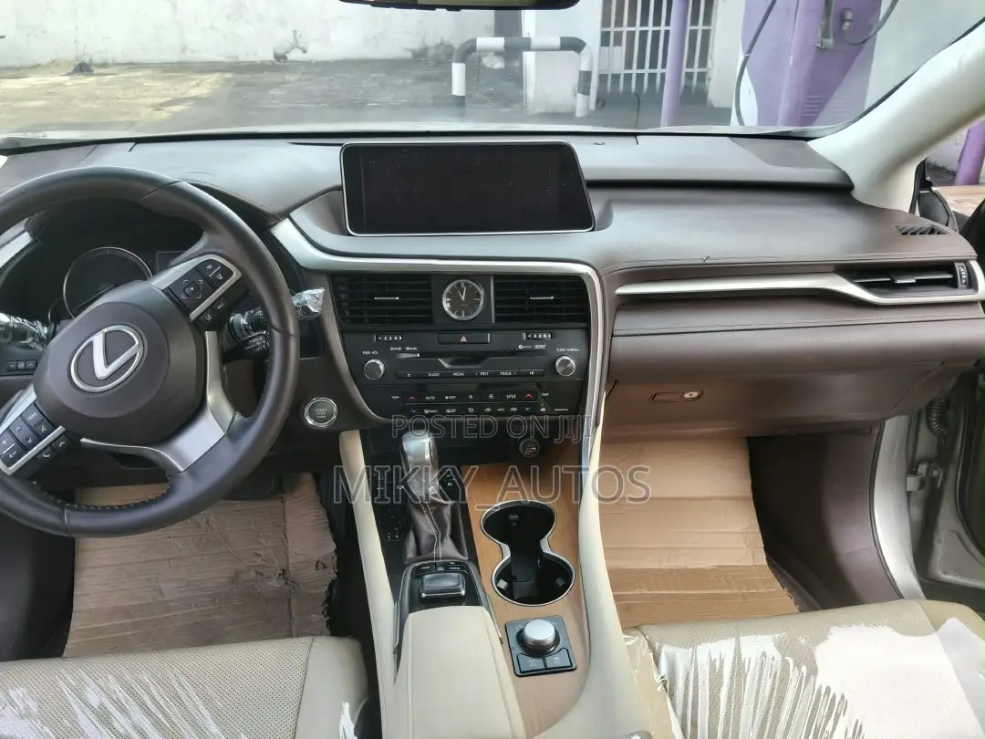 Lexus RX 2017 Silver