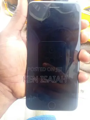 Apple iPhone 7 Plus 128 GB Black
