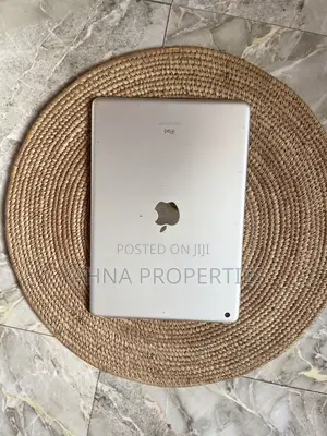 Apple iPad 10.2 (2021) 64 GB Gray