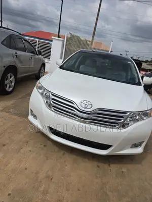 Toyota Venza V6 AWD 2011 White
