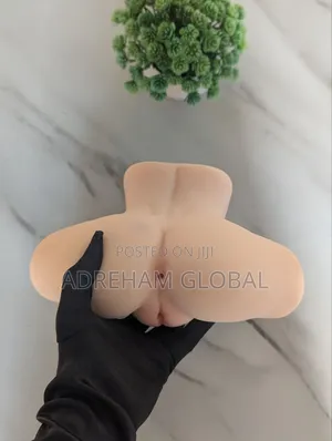 Wide Leg Masturbator, 6by9 Inches