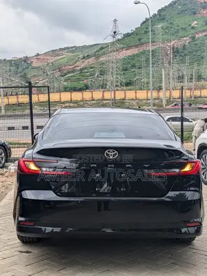New Toyota Camry SE 2025 Black