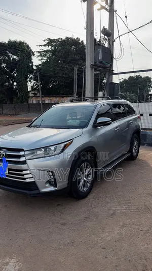 Toyota Highlander 2015 Gray