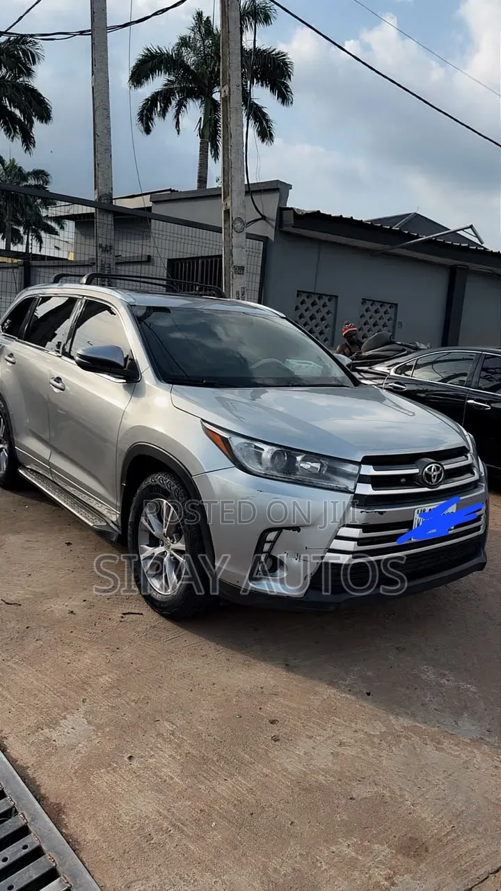 Toyota Highlander 2015 Gray