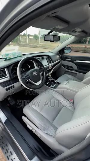 Toyota Highlander 2015 Gray