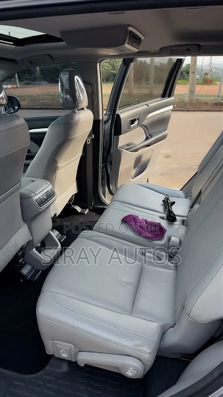 Toyota Highlander 2015 Gray