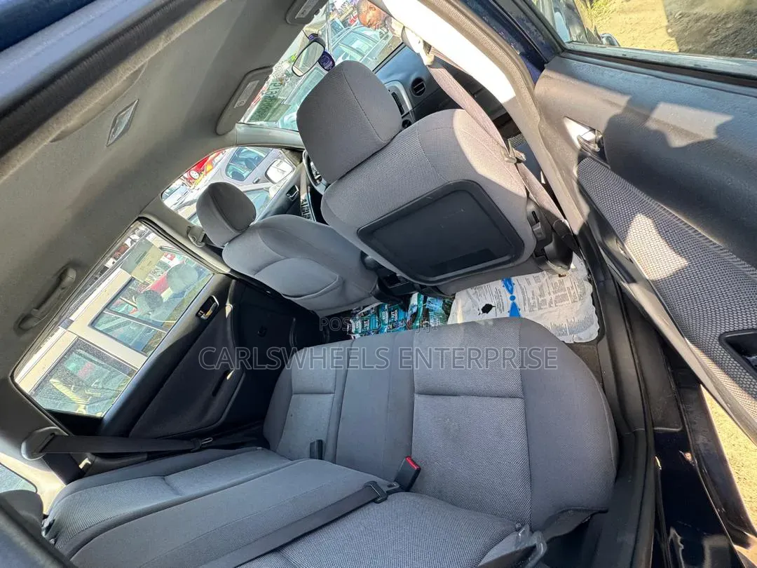 Toyota Matrix 2004 Blue