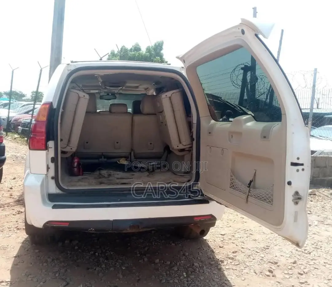 Lexus GX 2004 White