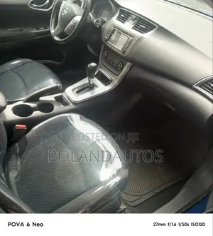 Nissan Sentra SR 4dr Sedan (1.8L 4cyl CVT) 2014 Blue