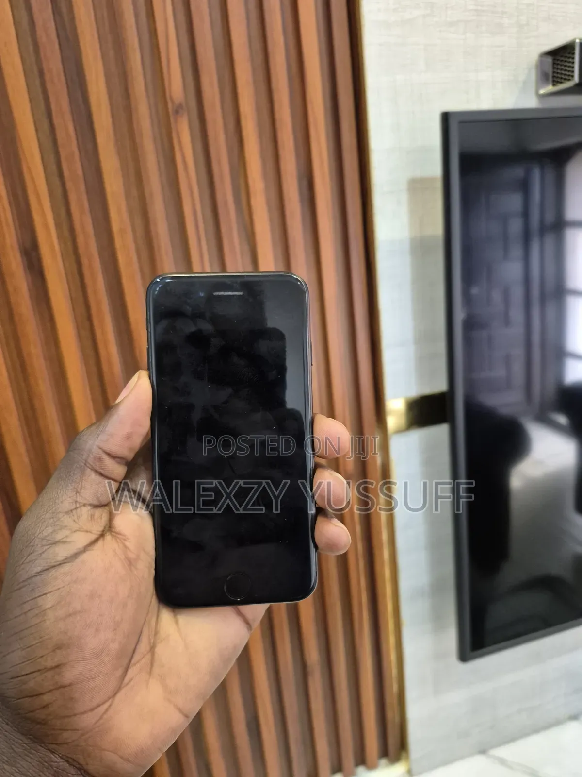 Apple iPhone 7 32 GB Black
