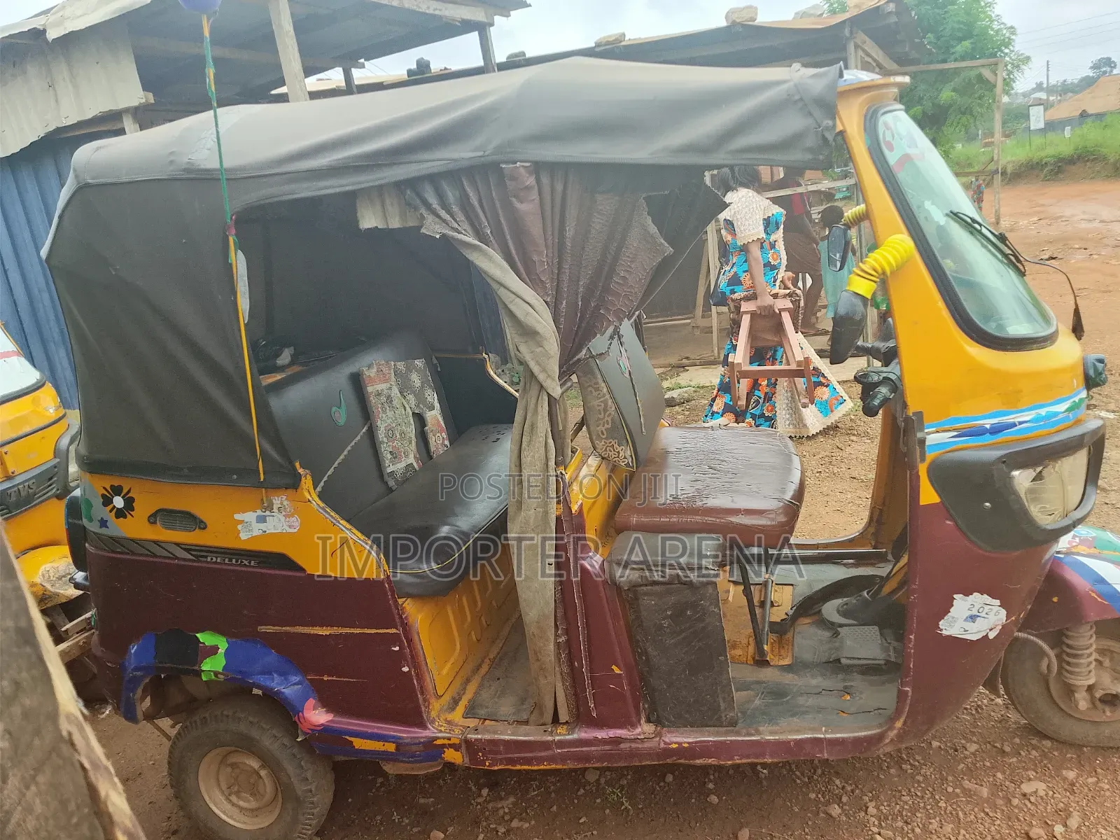 TVS King Cargo 2023 Yellow