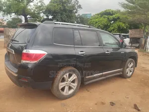 Toyota Highlander 2012 Black