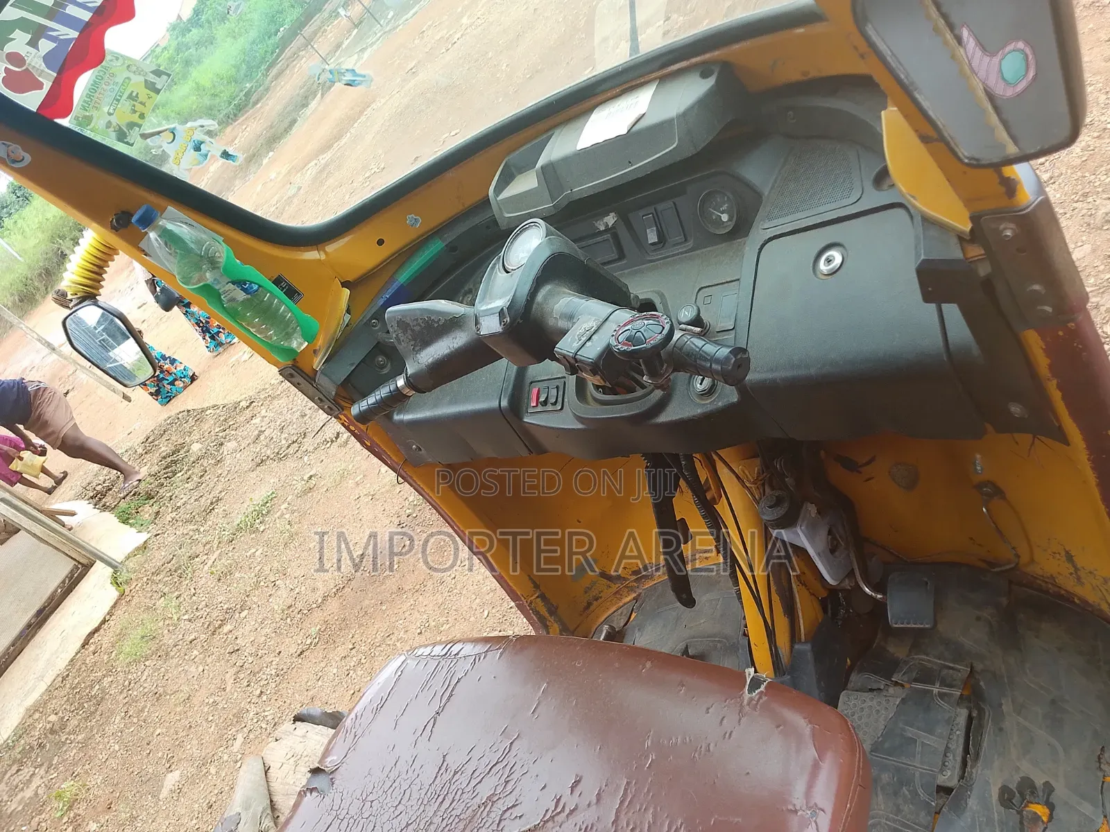TVS King Cargo 2023 Yellow
