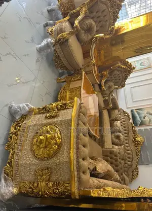 Royal Couch