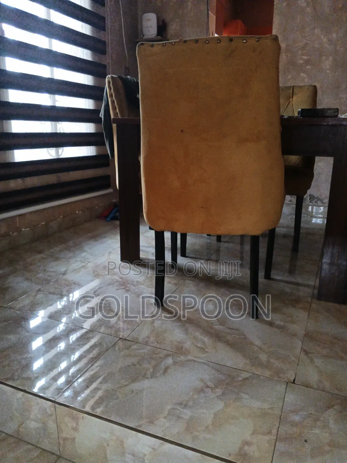 Dinning Table