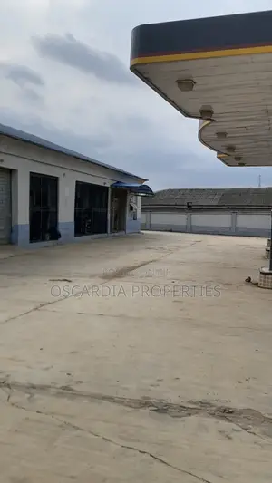 Functional Petrol and Gas Plant at Iyana Paja