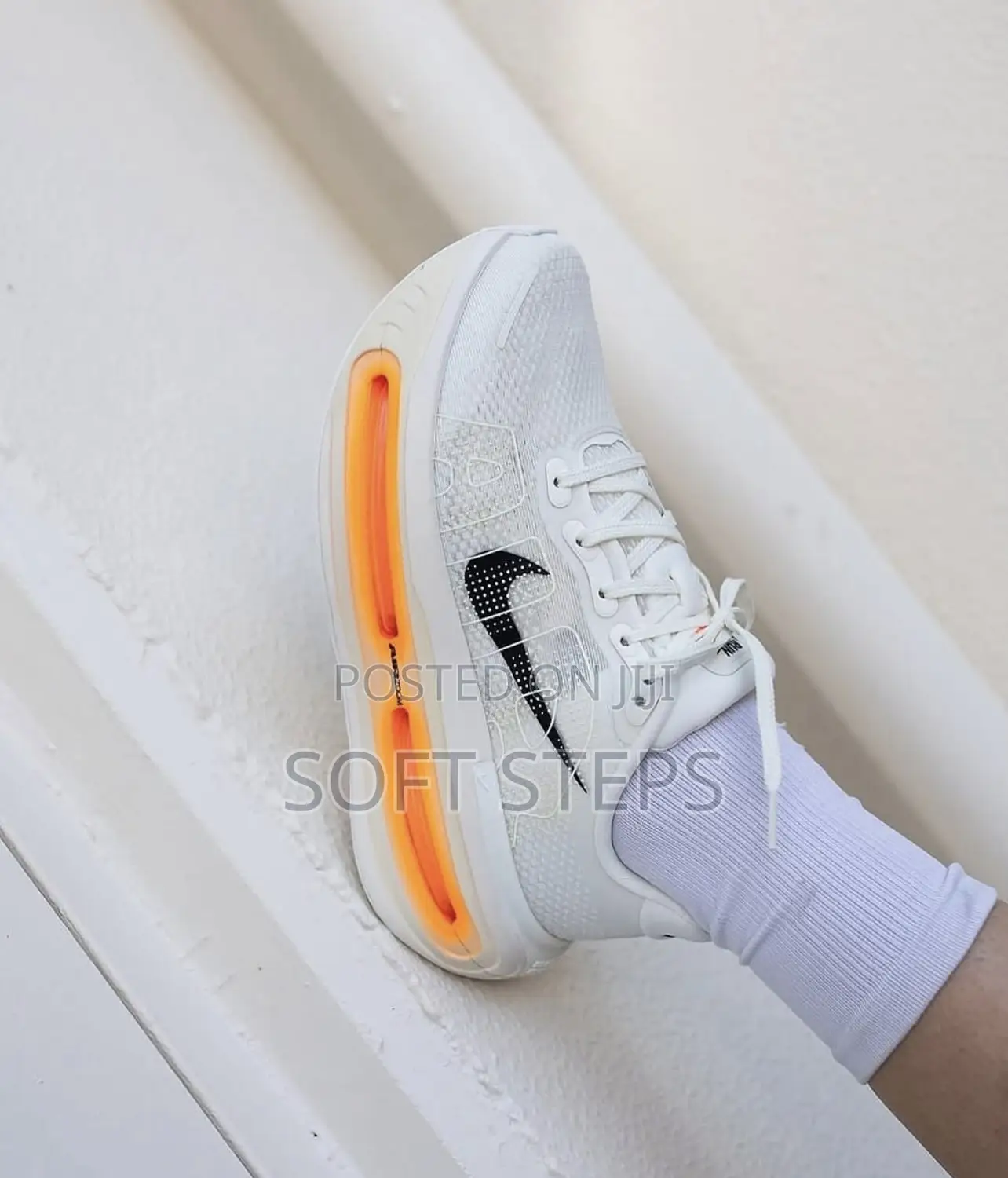 Nike Vomero Premium 'Sail/Total Orange'