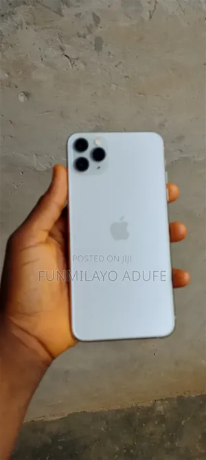 Apple iPhone 11 Pro Max 64 GB White