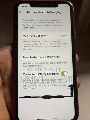 Apple iPhone XR 64 GB Red