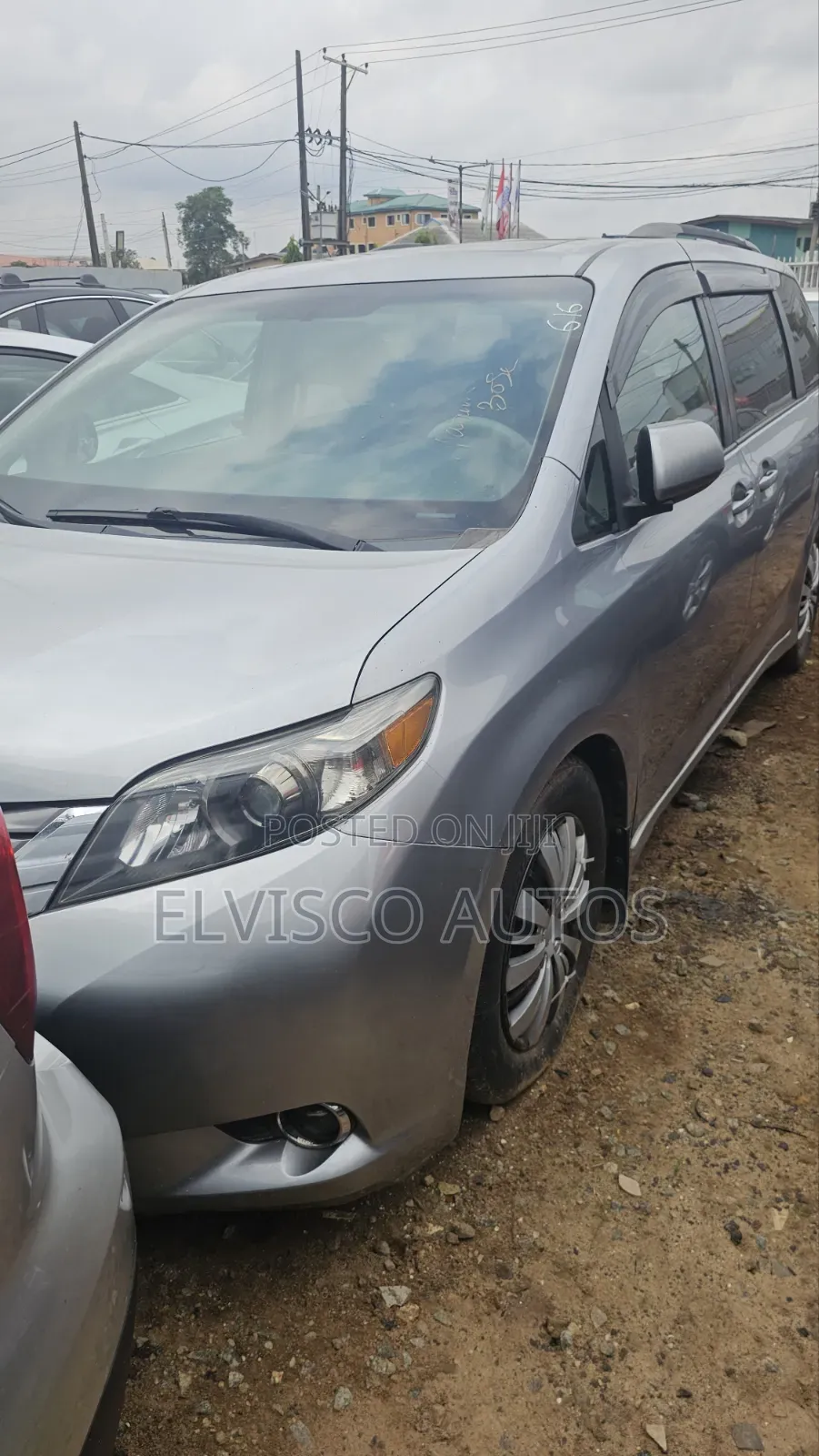 Toyota Sienna 2012 Silver