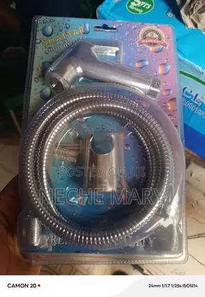 Pressing Shower or Bom Bom Washer