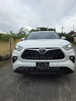 Toyota Highlander XLE 2022 White