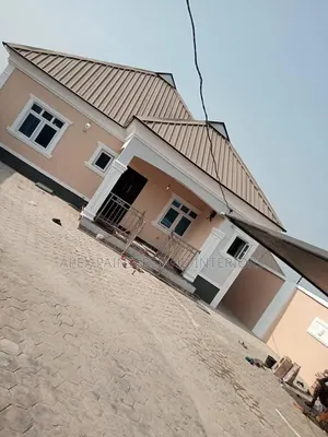 Professional Residential House Painter